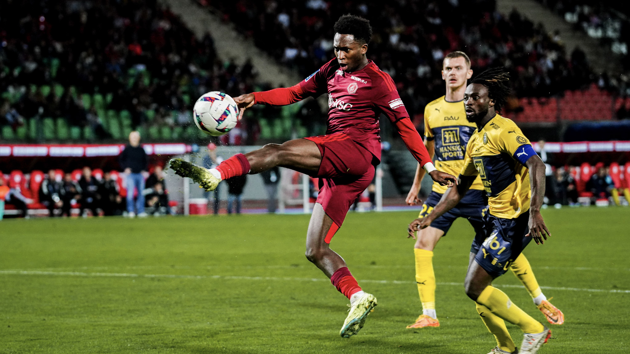 Ligue 2 BKT (J13) – Face à l'ogre (Girondins de Bordeaux – FC ...
