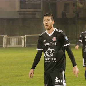 nicolas-poulain-vs-saint-priest