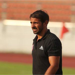 helder-esteves-vs-as-saint-priest-2