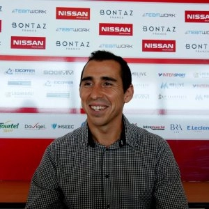 _copie-0_john-point-presse