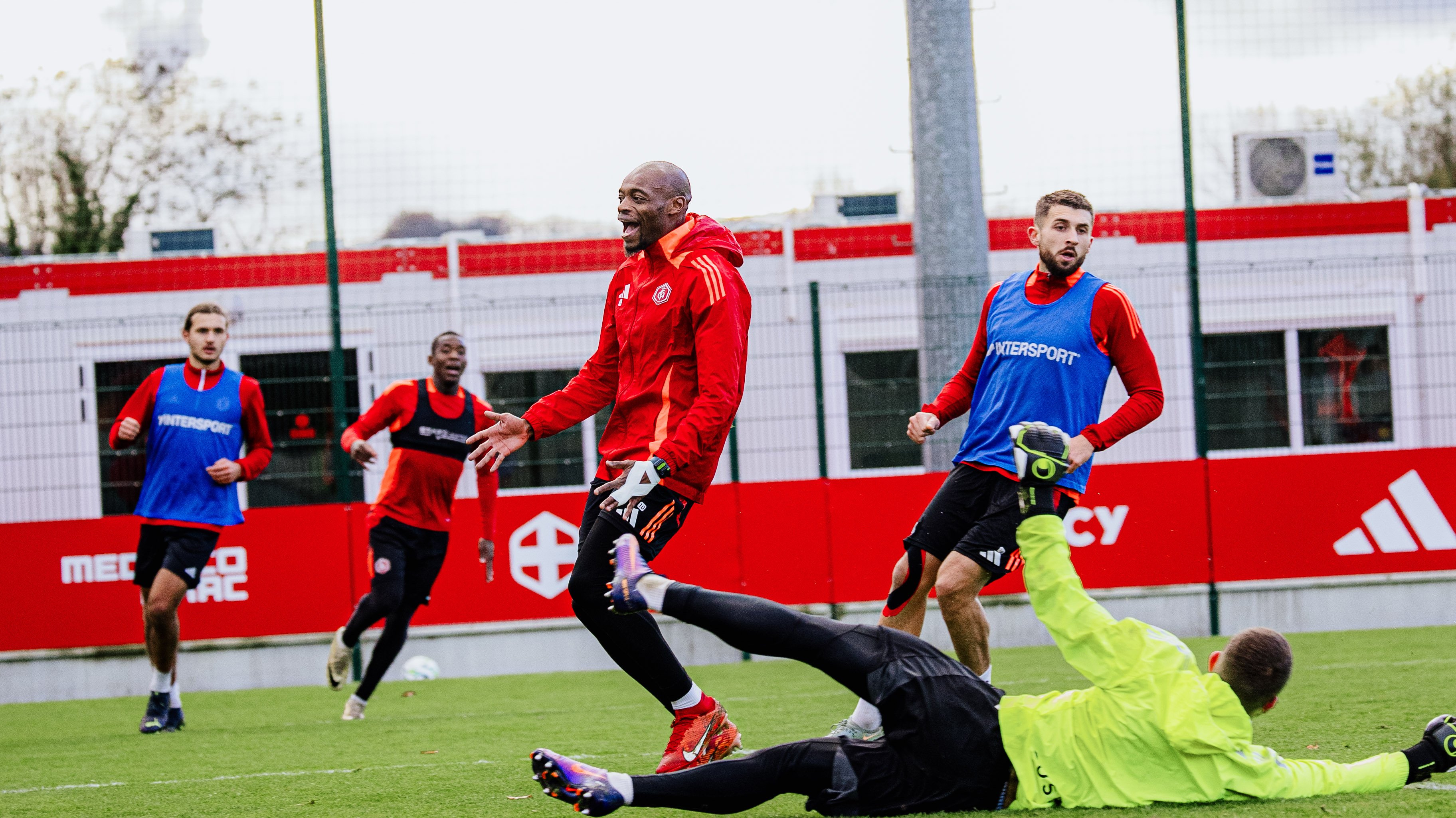 5v7a1106-679500c989c45