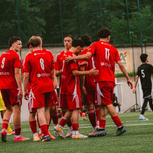 5v7a4968-2