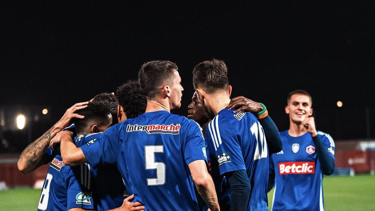 whatsapp-image-2025-11-14-at-20-48-01-copie