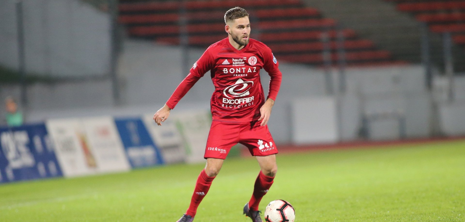 morgan-kamin-suspendu