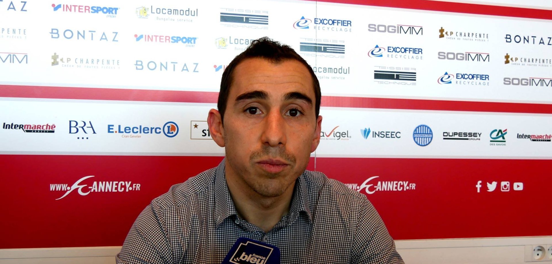 _copie-0_john-point-presse-avant-hyeres _copie-0_john-point-presse-avant-hyeres
